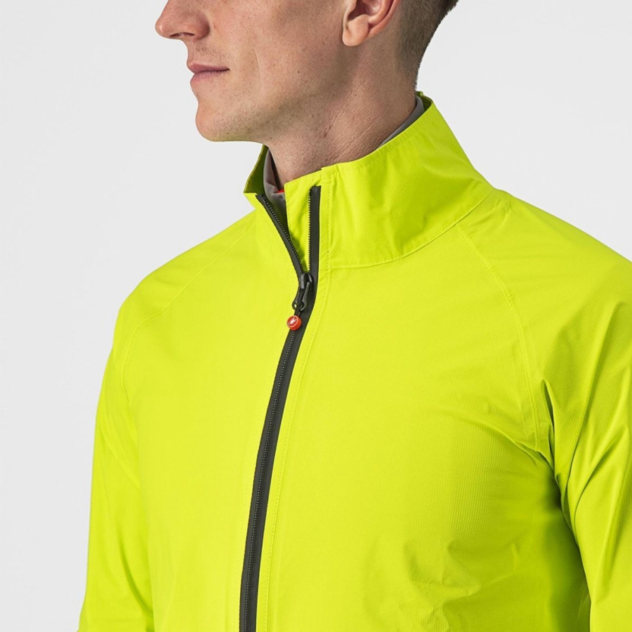 Light Green Men Castelli EMERGENCY 2 RAIN Protection | 643NJLARO